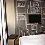 Ibis Purpan Aeroport ホテル 3*