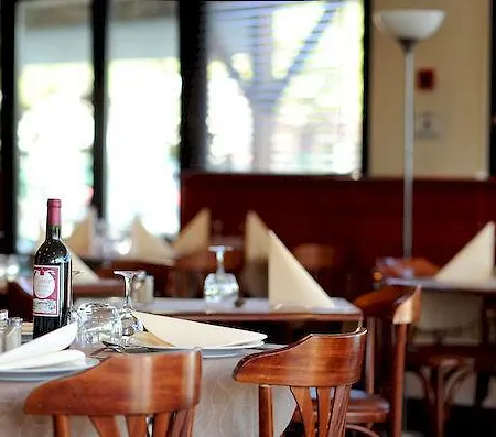 Ibis Purpan Aeroport Hotel 3*