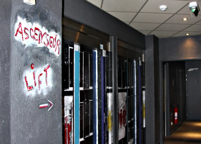 Ibis Purpan Aeroport ホテル 3*