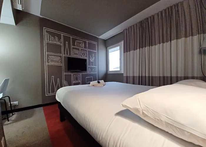 Ibis Purpan Aeroport ホテル