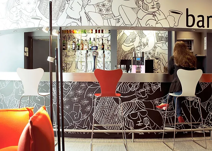 ホテル Ibis Purpan Aeroport 3*