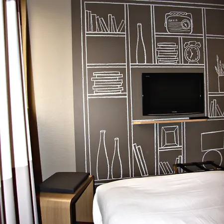 Ibis Purpan Aeroport Otel 3*