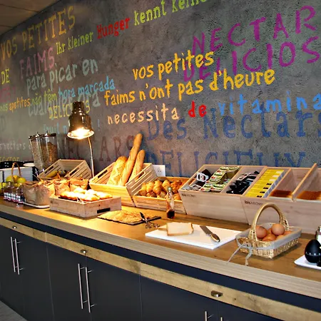 Ibis Purpan Aeroport Hotel 3*